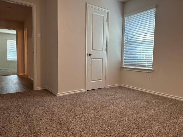 Building Photo - 219 Greenshade Ln