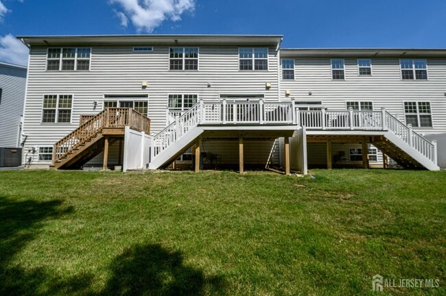 Building Photo - 47 Nelson Dr