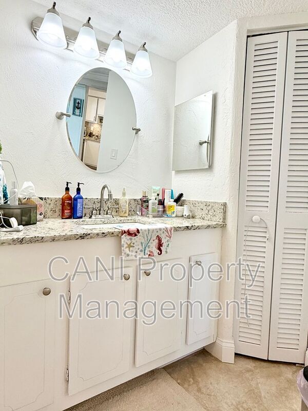 Building Photo - 3047 S Atlantic Ave