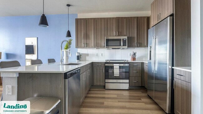 Building Photo - 6850 Foxtail Palm Wy