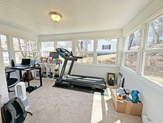 Building Photo - 99 Westchester Rd