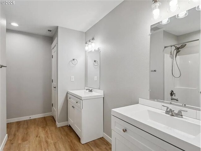 Building Photo - 2506 NE 53rd St