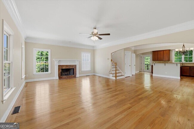 Building Photo - 728 Markhams Dr