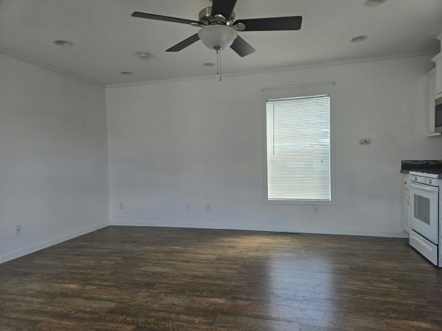 Building Photo - 7 Coke Ave