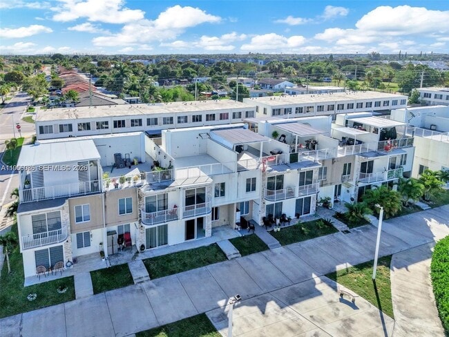 Building Photo - 25874 SW 139th Ct