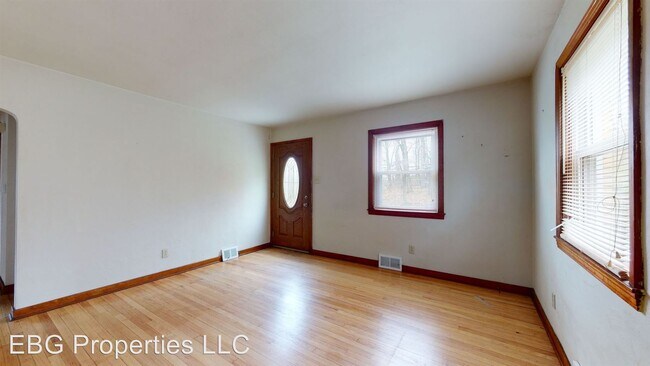 Building Photo - 2 br, 1 bath House - 3377 W Prospect Ave