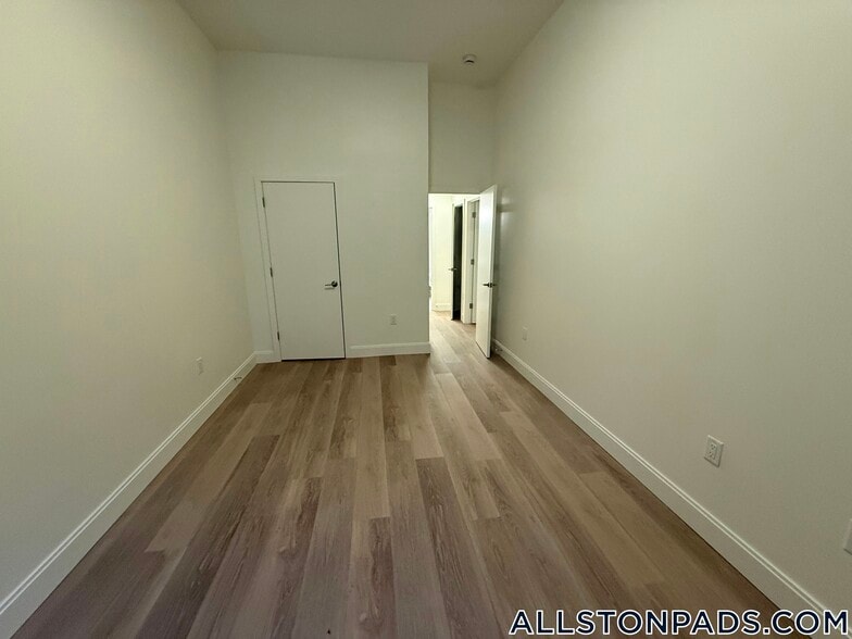 Building Photo - 1079 Commonwealth Ave