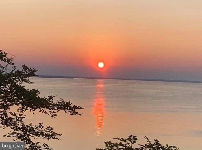 Building Photo - 2492 N Independence Dr