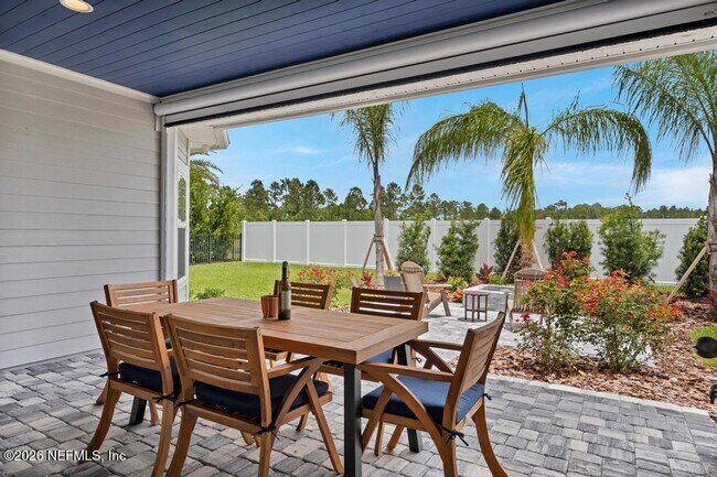 Building Photo - 221 Marquesa Cir