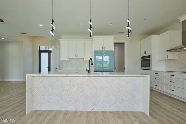 Building Photo - 1645 NW 38th Pl