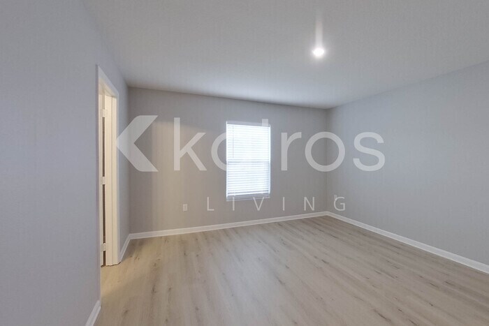 Building Photo - 1709 Nebraska Loop