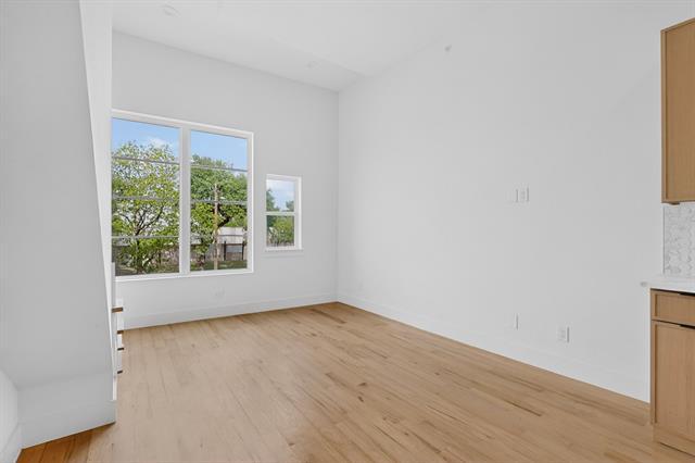 Building Photo - 2080 Kelly Ave