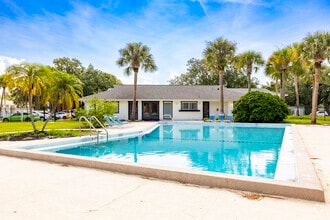 Building Photo - Outrigger Village Apartments