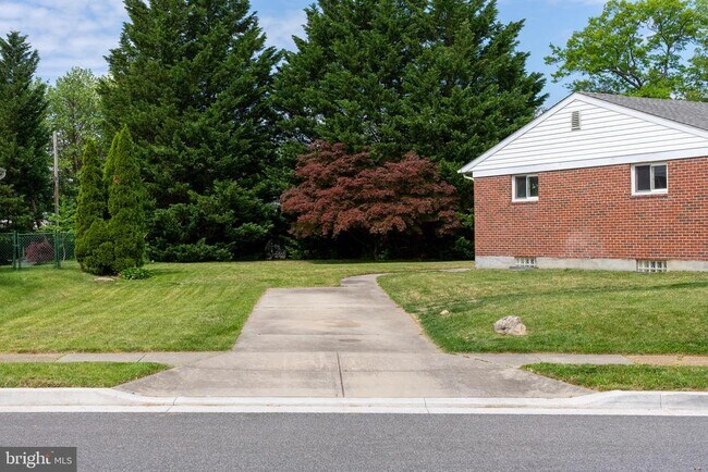 Building Photo - 1626 Pickett Rd