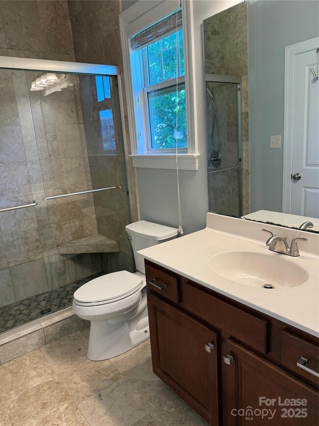 Building Photo - 311 Woodvale Pl