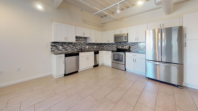 Primary Photo - Downtown Condo Views 1/bd 1/ba