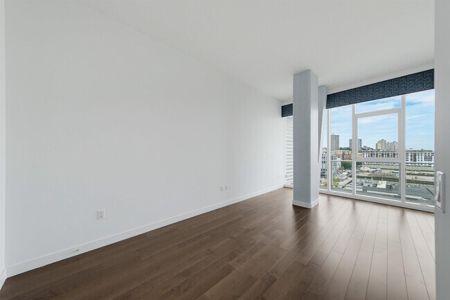Building Photo - 800 Ave at Port Imperial