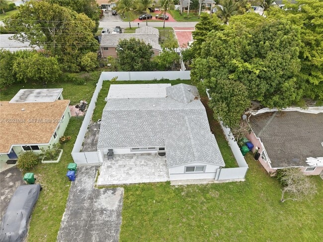 Building Photo - 7051 SW 29th St