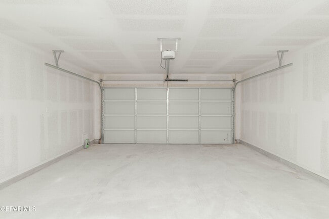 Building Photo - 5112 Joe Castillo St