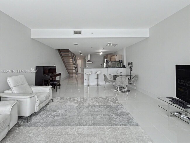 Building Photo - 2950 NE 188th St