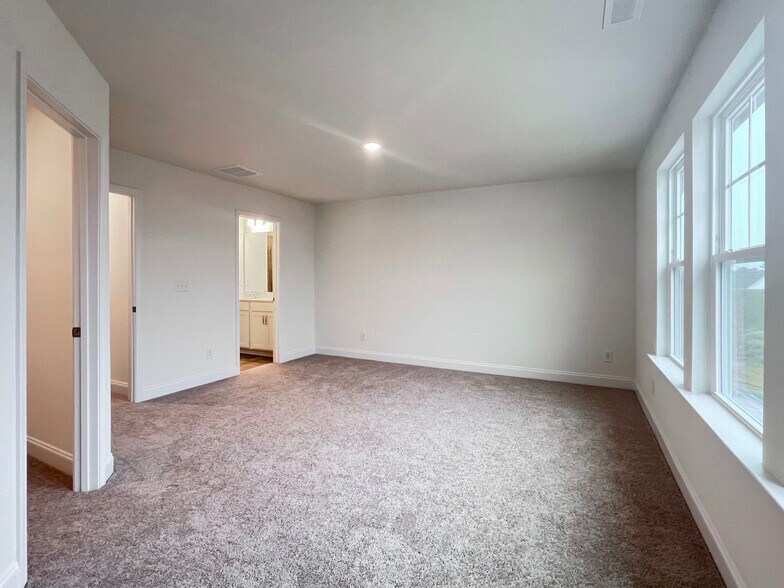 Building Photo - 4959 Caddis Bnd