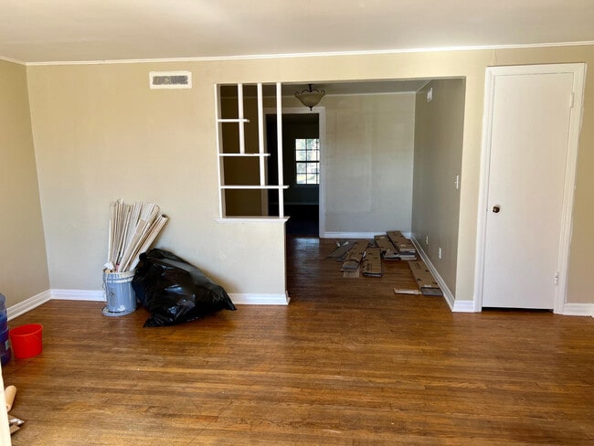 Building Photo - 3137 NW 66th St