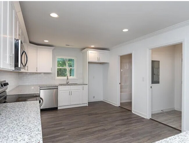 Building Photo - Clean & Cozy 3/2 Home for Rent