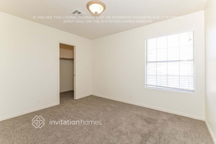 Building Photo - 1321 Sun Copper Dr