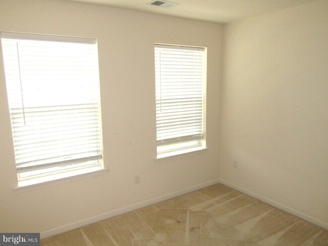 Building Photo - 532 Liam Pl