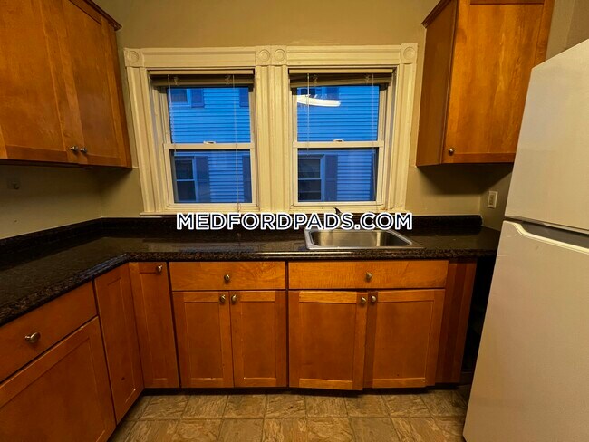 Building Photo - 128 Princeton St