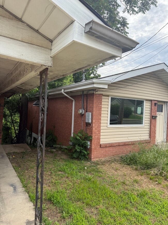 Building Photo - 2617 Hord Ave