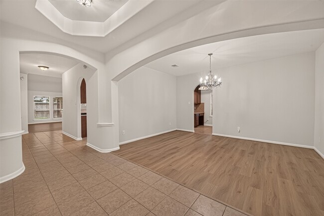 Building Photo - 4823 Grand Chateau Ln