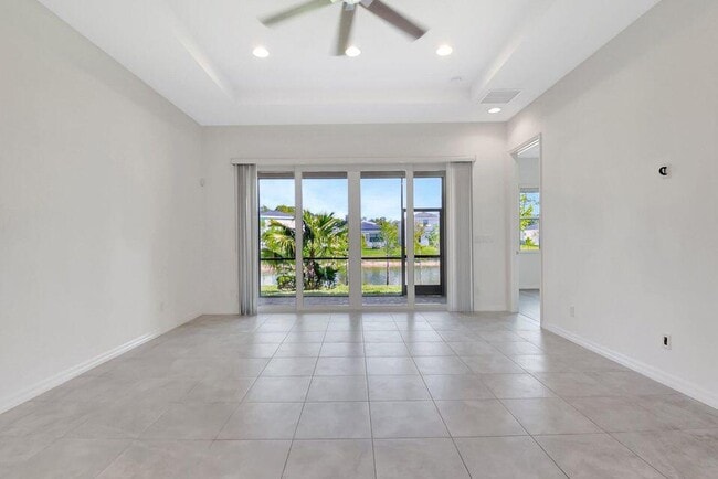 Building Photo - 6051 Stonecrest Ct