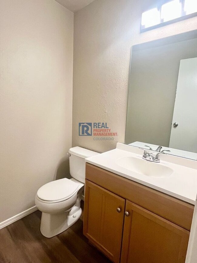 Building Photo - 392 W Rockrimmon Blvd