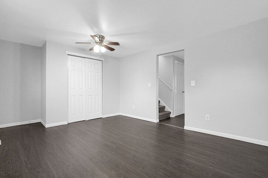 Building Photo - 1652 E 25th Ave