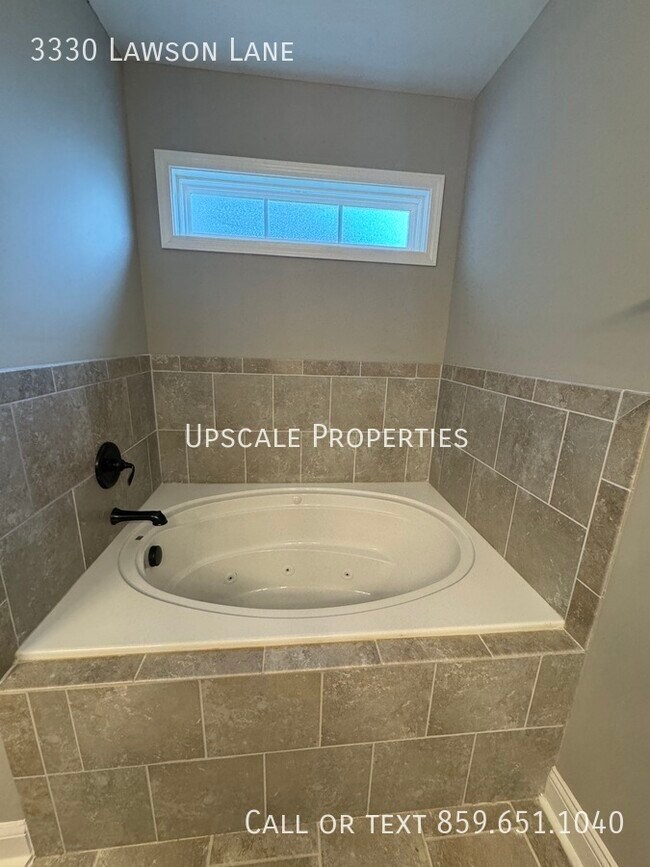 Building Photo - 3330 Lawson Ln