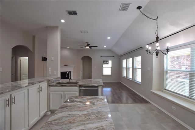 Building Photo - 2757 Cascade Cove Dr