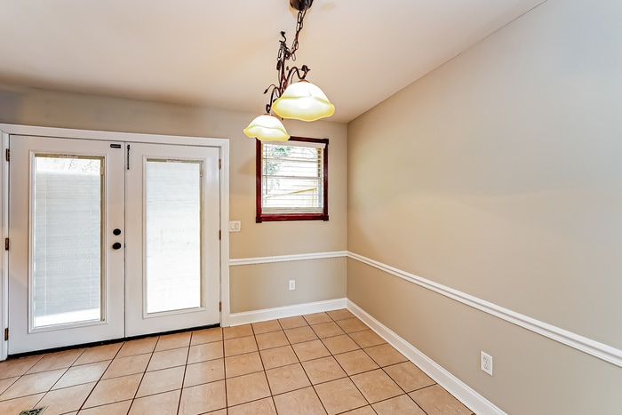 Building Photo - 2604 Hickory Ln