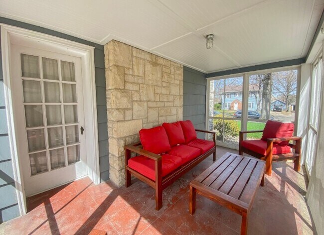 Building Photo - 1815 Laramie St