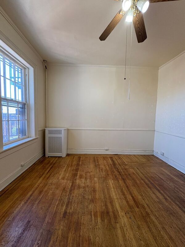 Building Photo - 24 E Mt Vernon Pl