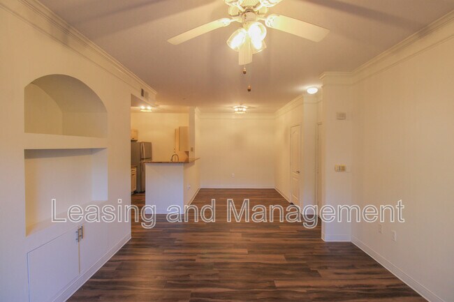 Building Photo - 1300 Park W Blvd