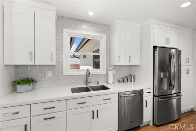 Building Photo - 2190 Gondar Ave