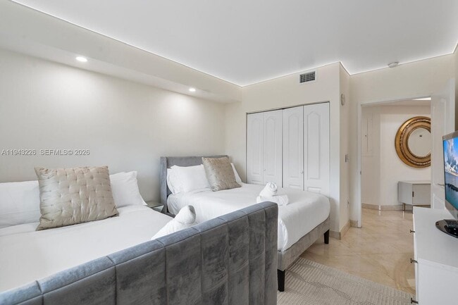 Building Photo - 17555 Atlantic Blvd