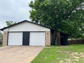 Building Photo - 5103 Purple Sage Dr