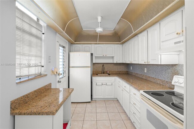 Building Photo - 3020 Marcos Dr