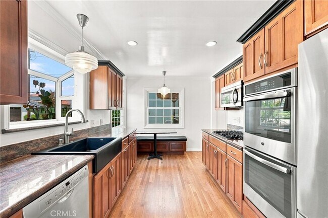 Building Photo - 1408 Harkness St