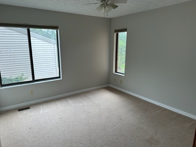 Building Photo - 2300 Coyote Creek Dr