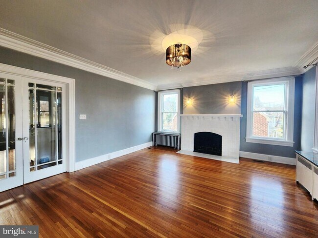 Building Photo - 515 Fourth St