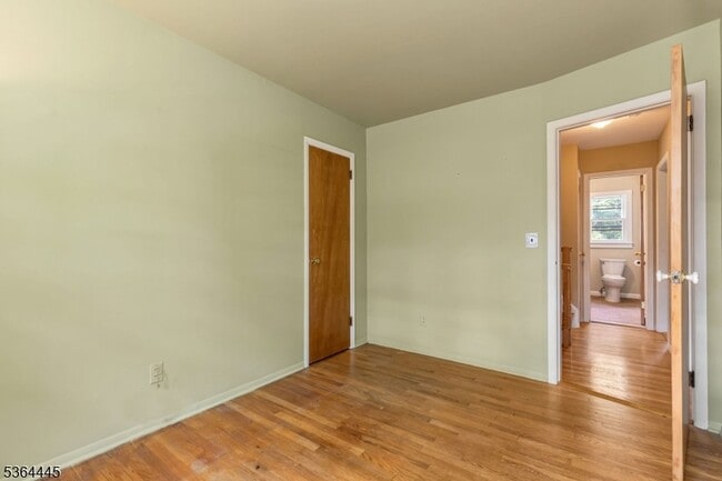 Building Photo - 107 Severin Ct