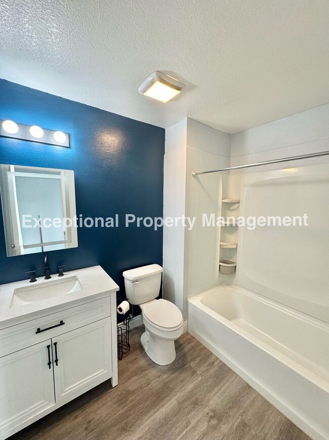 Building Photo - Ready to move in 3 bed 3 bath home!